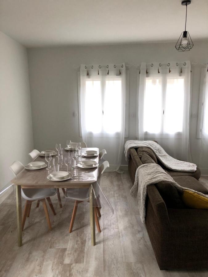 Appartement Cosy Et Lumineux Caussens Exteriér fotografie